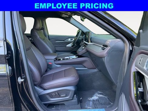 New 2026 Ford Explorer Platinum w/ LUX Leather Package AWD/4WD image 15