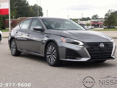 New 2025 Nissan Altima 2.5 SV w/ SV Premium Package