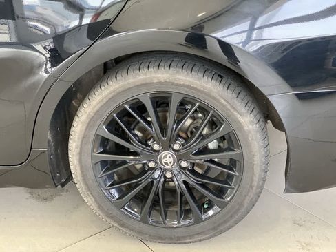 Certified 2022 Toyota Camry SE w/ Convenience Package image 12