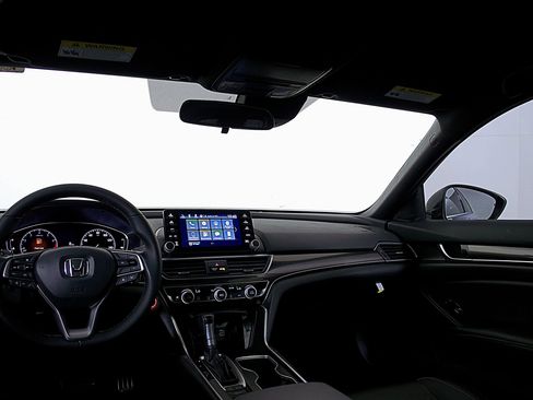 Used 2022 Honda Accord Sport image 12