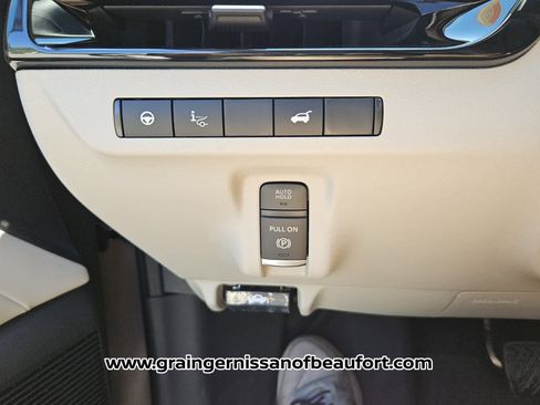 New 2026 Nissan Murano Platinum AWD/4WD image 15
