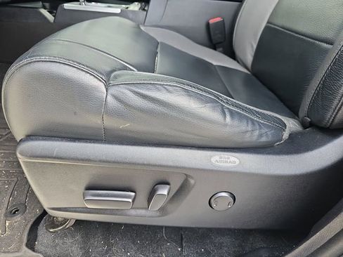 Used 2020 Toyota Tundra Limited w/ Limited Premium Package AWD/4WD image 12
