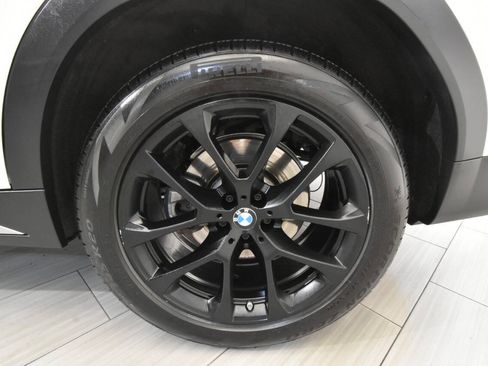 Used 2022 BMW X6 xDrive40i w/ Premium Package AWD/4WD image 10