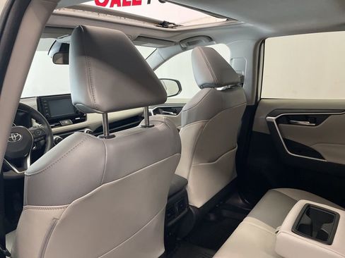 Used 2019 Toyota RAV4 XLE Premium w/ Cold Weather Package image 15