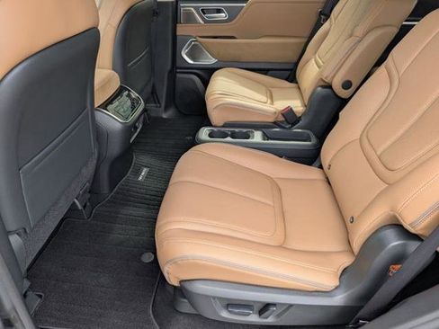 Certified 2025 INFINITI QX80 Sensory image 24