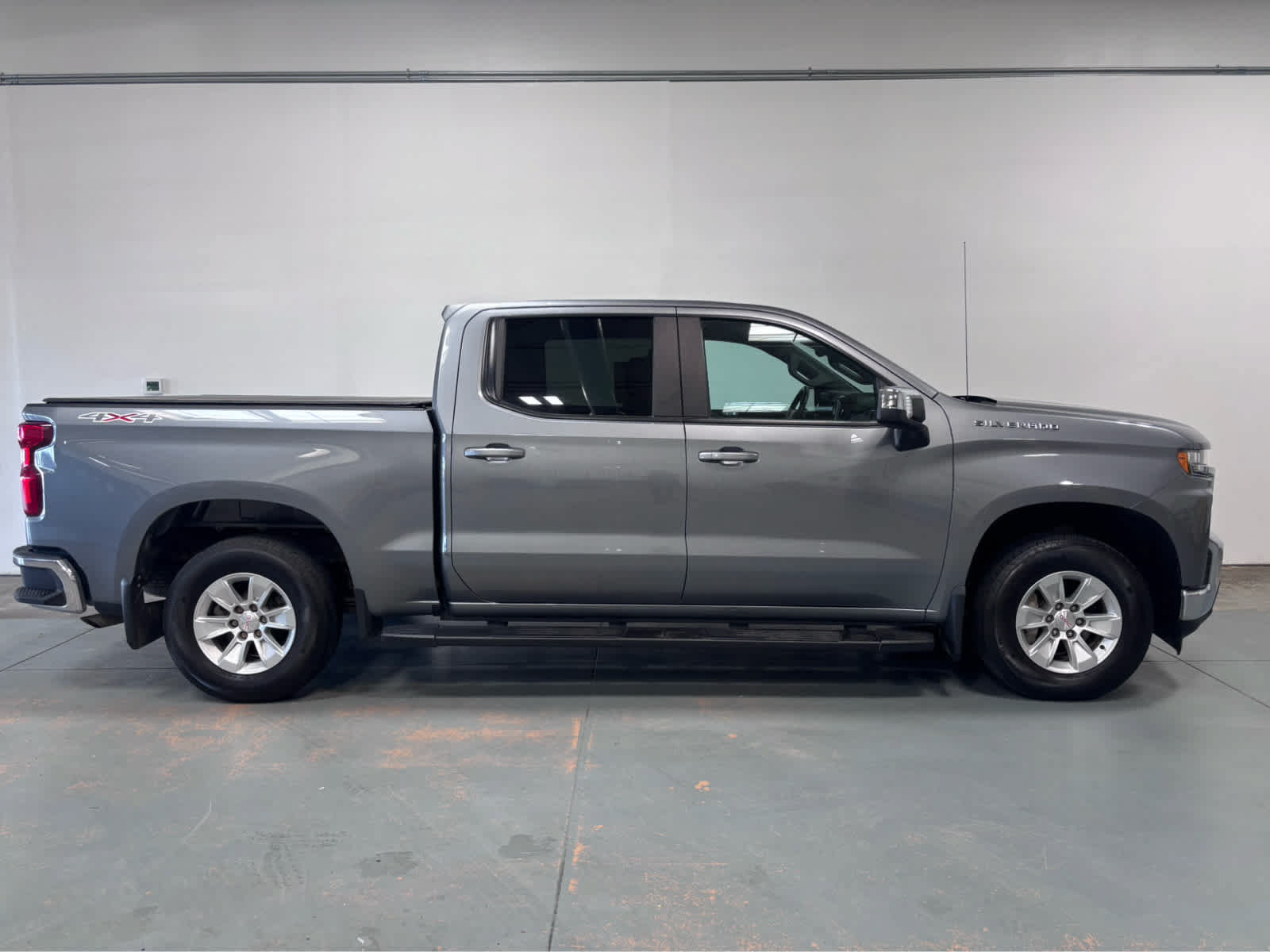 Used 2022 Chevrolet Silverado 1500 LT w/ Safety Package AWD/4WD image 5