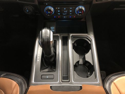 Used 2017 Ford F150 Limited w/ Trailer Tow Package image 22