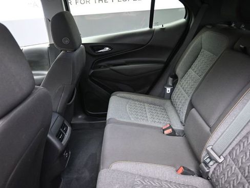 Used 2023 Chevrolet Equinox LT FWD image 22