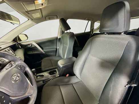 Certified 2016 Toyota RAV4 LE image 18