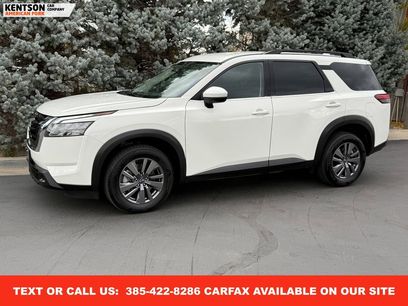 Used 2025 Nissan Pathfinder SV