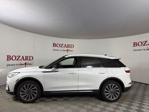 Used 2023 Lincoln Corsair Reserve w/ Equipment Group 201A AWD/4WD image 5