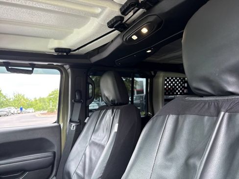 Used 2025 Jeep Wrangler Unlimited Sport AWD/4WD image 8