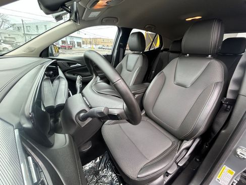 Used 2025 Buick Encore GX Preferred image 36