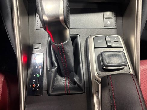 Used 2018 Lexus IS 300 AWD image 16