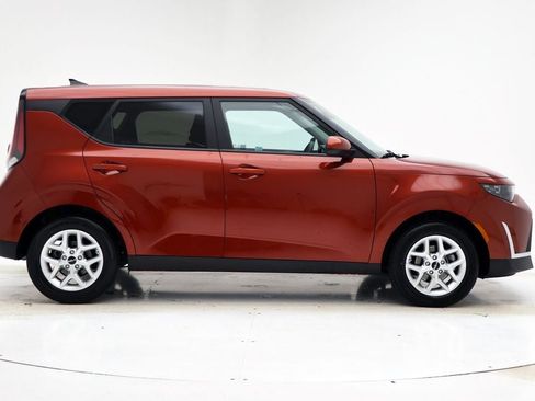 Used 2024 Kia Soul LX w/ Option Group 015 image 3