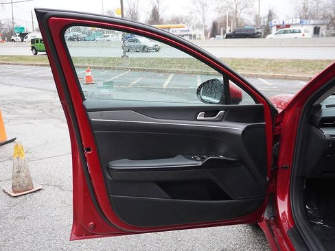 Used 2025 Kia K5 LXS image 21