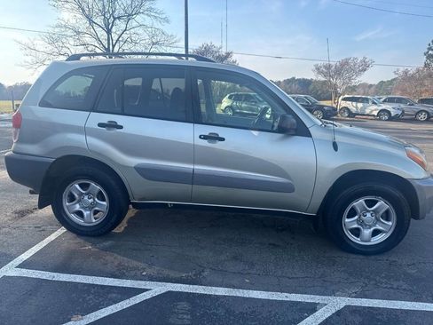 Used 2002 Toyota RAV4 4WD w/ Quick-Order Pkg image 5
