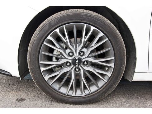 Used 2021 Kia Forte LXS FWD image 33