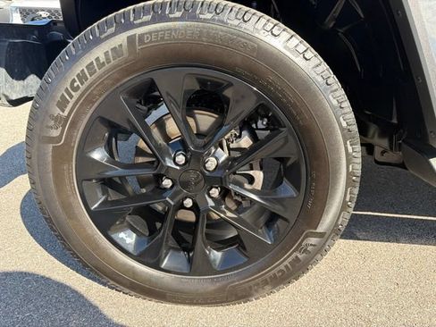 Used 2021 Jeep Wrangler Unlimited Sahara AWD/4WD image 11