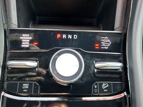 Used 2024 Jeep Grand Cherokee Overland image 30