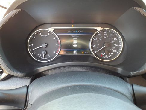 Used 2022 Nissan Sentra SR w/ Trunk Package image 28