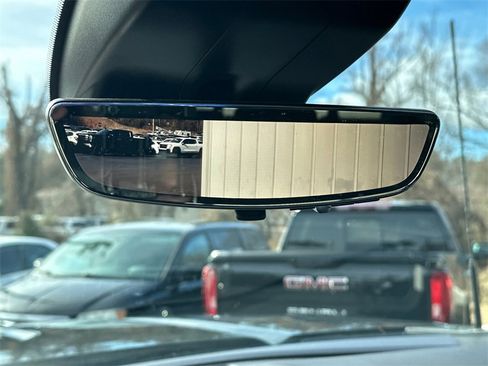 Used 2024 GMC Sierra 2500 Denali w/ Denali Reserve Package image 32