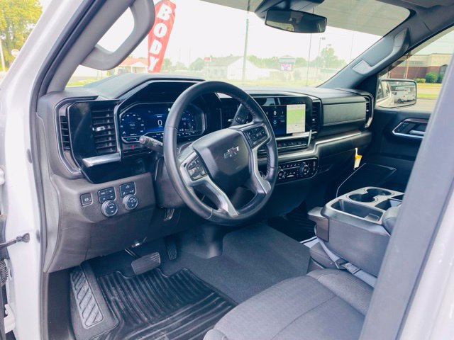Used 2023 Chevrolet Silverado 1500 RST w/ Z71 Off-Road Package AWD/4WD image 28