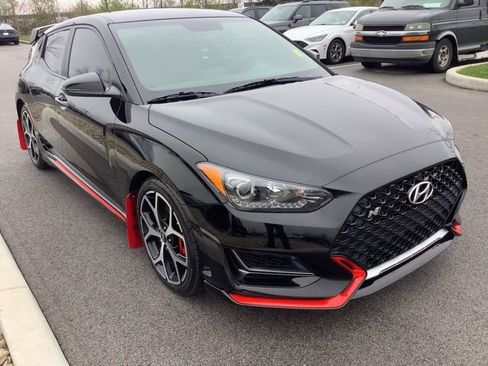 Used 2020 Hyundai Veloster N image 3