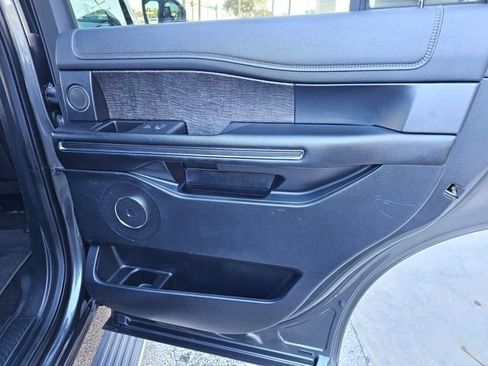 Used 2019 Ford Expedition Limited w/ Equipment Group 302A image 30
