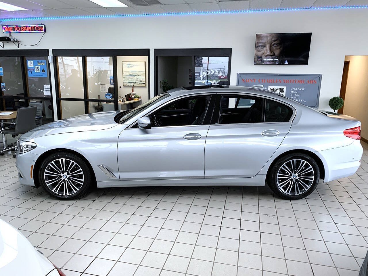 Used 2017 BMW 530i xDrive AWD/4WD image 3