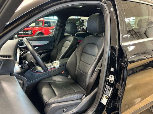 Used 2021 Mercedes-Benz GLC 300 image 13