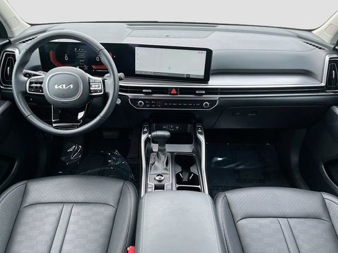 Certified 2025 Kia Sorento S AWD/4WD image 28