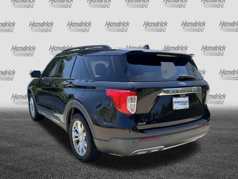 Used 2020 Ford Explorer XLT w/ Equipment Group 202A RWD image 8