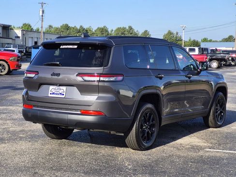 New 2026 Jeep Grand Cherokee L 2WD image 6