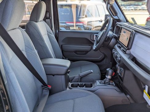 New 2026 Jeep Gladiator Sport image 18