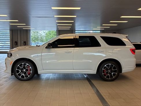 Used 2026 Dodge Durango SRT Hellcat w/ 3rd Row Seating Group AWD/4WD image 4