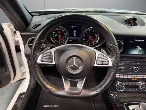 Used 2019 Mercedes-Benz SLC 300 image 13