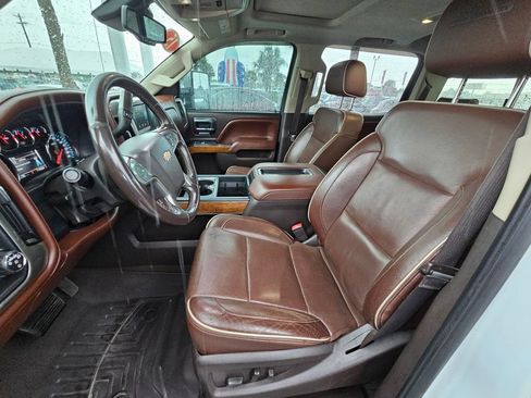 Used 2015 Chevrolet Silverado 2500 High Country w/ Duramax Plus Package AWD/4WD image 15
