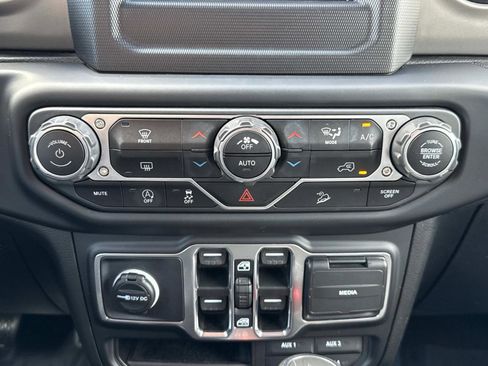 Used 2021 Jeep Wrangler Unlimited Sport image 5