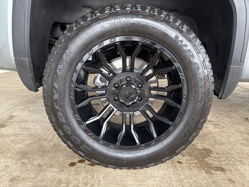 Used 2025 GMC Sierra 1500 AT4 w/ AT4 Premium Package image 42