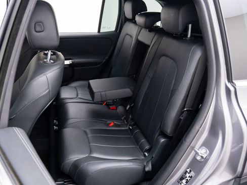 Certified 2023 Mercedes-Benz EQB 250+ w/ Exclusive Package image 17