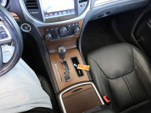 Used 2012 Chrysler 300 C Luxury Series RWD image 51