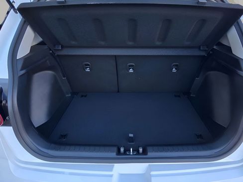 Used 2025 Hyundai Venue SEL image 29