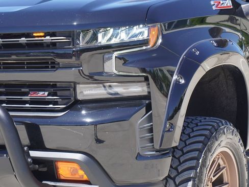Used 2020 Chevrolet Silverado 1500 LT Trail Boss AWD/4WD image 2