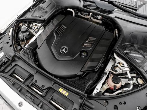 Used 2022 Mercedes-Benz S 580 4MATIC Sedan image 44
