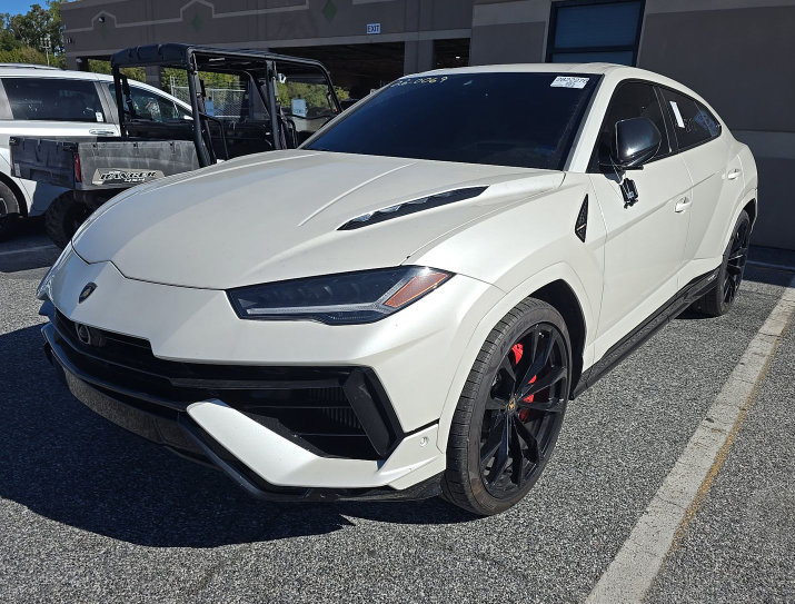 Used 2024 Lamborghini Urus S AWD/4WD image 2