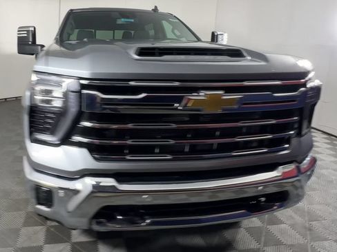 New 2026 Chevrolet Silverado 2500 LTZ w/ LTZ Convenience Package AWD/4WD image 3