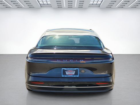 Used 2023 Lucid Air Grand Touring image 12