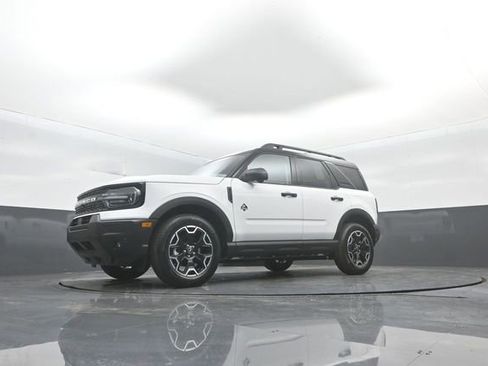 New 2026 Ford Bronco Sport Outer Banks w/ Outer Banks Tech Package+ AWD/4WD image 35