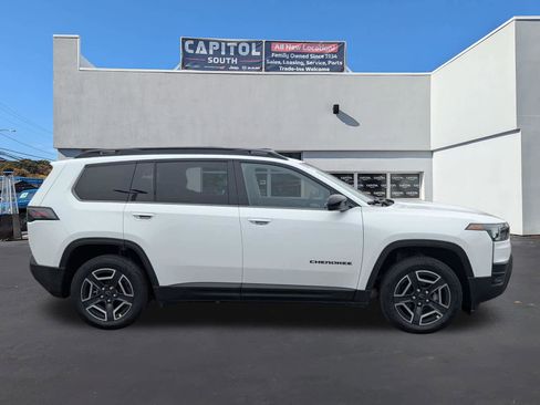 New 2026 Jeep Cherokee Limited image 2